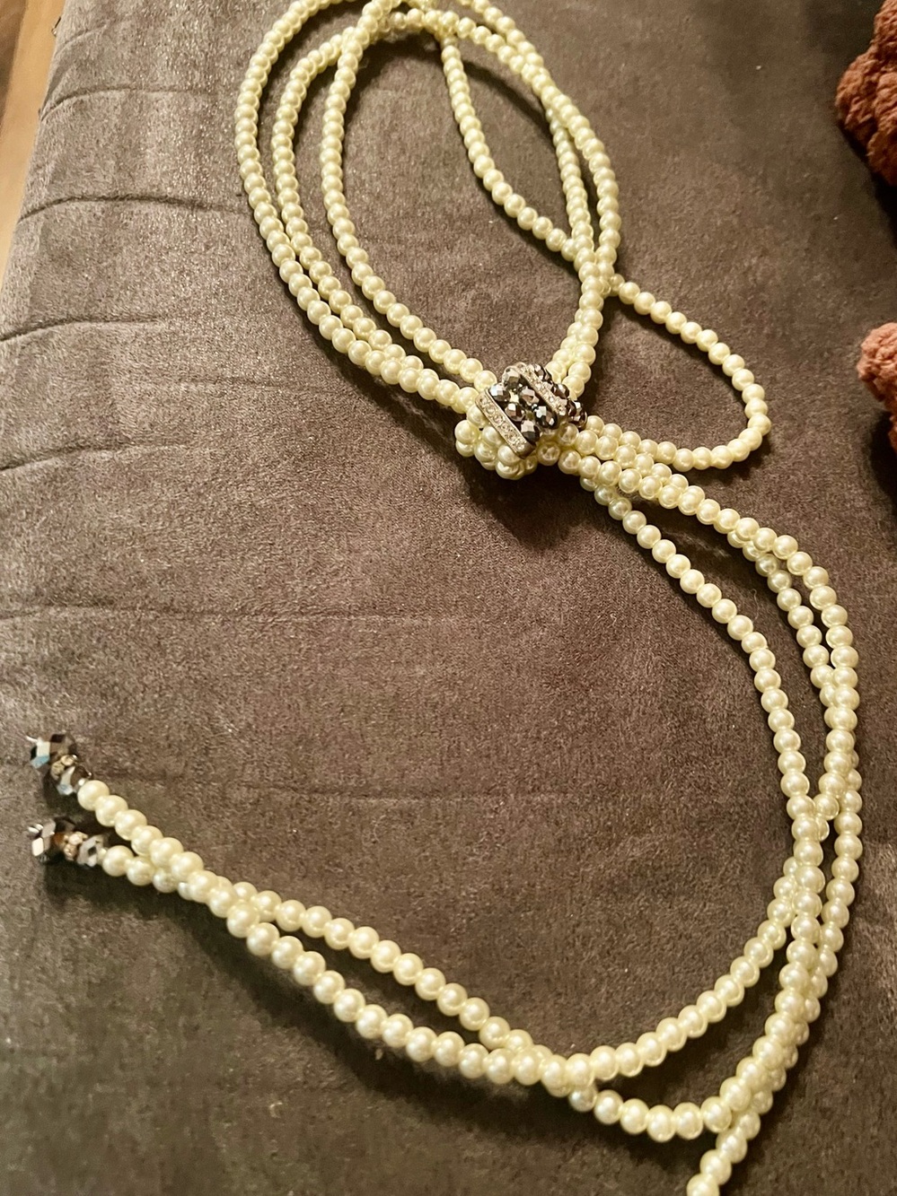 2 Necklaces & Earrings: Multi-Strand Necklace with Rhinestone & pearl accents